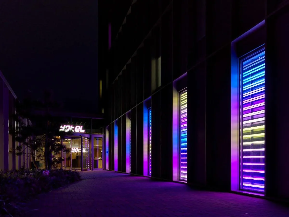 Yotel Amsterdam 4*,